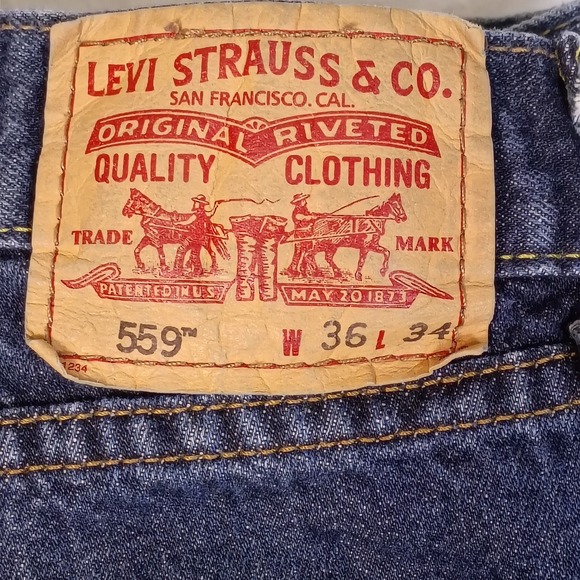 Levis 559 Relaxed Straight Jeans Mens 36x34 Dark Wash Blue Denim fits 36x32 - Picture 4 of 16